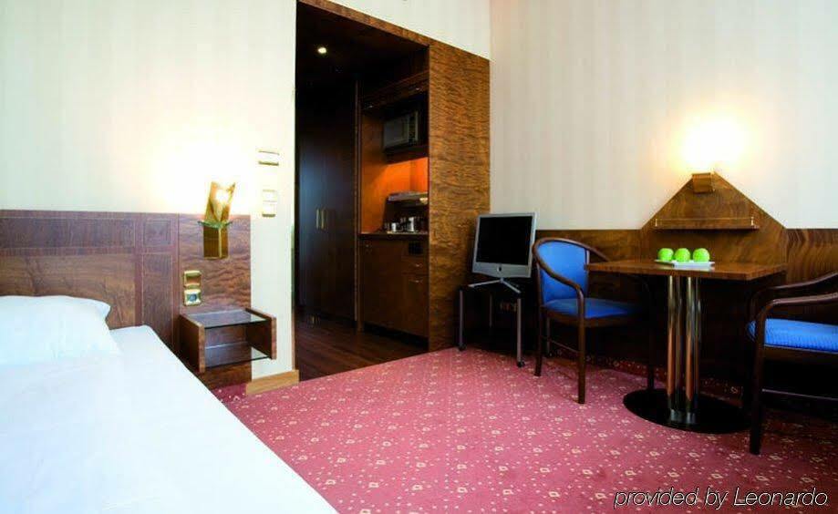Living Kanzler Hotel Bonn